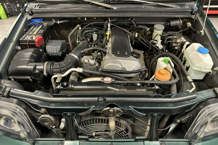 Jimny Suzuki Jimny 1.3 Benz Bardzo zadbany Klima Po Opłatach Gwarancja zdjęcie 17