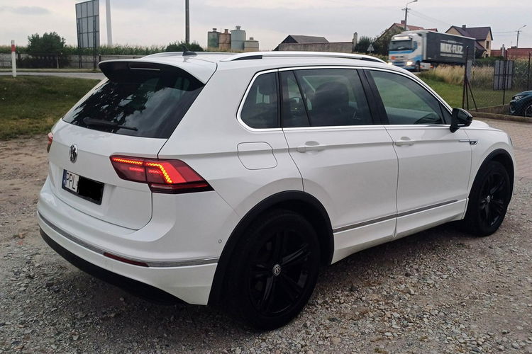 Volkswagen Tiguan R-Line 2.0 TDi 150 KM Pełne wyposażenie Hak chowany zdjęcie 5