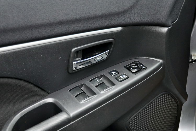 Mitsubishi ASX 1.6i(117KM) Navi Kamera Grzane Fotele I Wł Welur Chrom Alu17"ASO zdjęcie 37