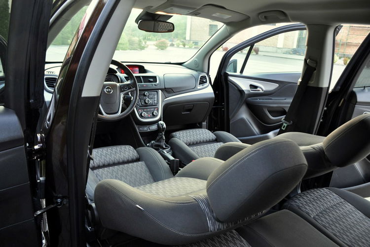 Opel Mokka 1.6i(116KM) Mokka Brown Welut Grzana Kierownica 2xPark. I Wł Alu18"ASO zdjęcie 27