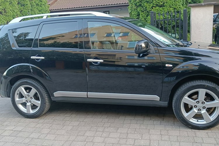 Mitsubishi Outlander 2.4 MIVEC Instyle .4WD, 170KM, automat, kamera cofania, skóra, 7-osob. zdjęcie 10