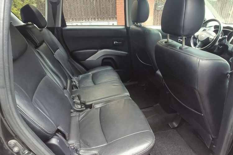 Mitsubishi Outlander 2.4 MIVEC Instyle .4WD, 170KM, automat, kamera cofania, skóra, 7-osob. zdjęcie 28