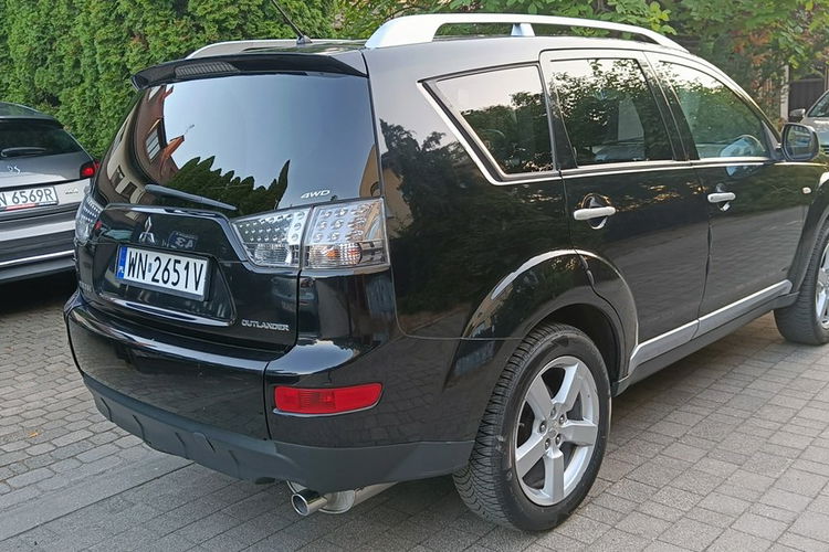 Mitsubishi Outlander 2.4 MIVEC Instyle .4WD, 170KM, automat, kamera cofania, skóra, 7-osob. zdjęcie 7