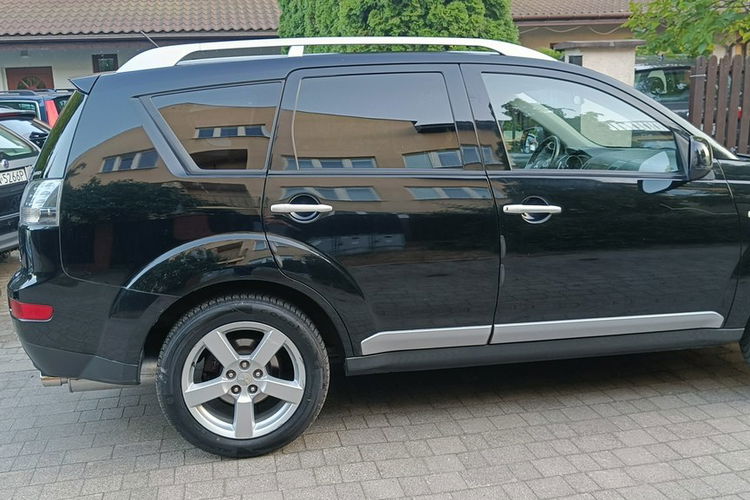 Mitsubishi Outlander 2.4 MIVEC Instyle .4WD, 170KM, automat, kamera cofania, skóra, 7-osob. zdjęcie 9