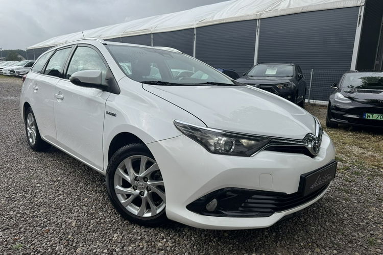 Toyota Auris 1.8 HSD 136KM Kamera Bezwypadkowy zdjęcie 2