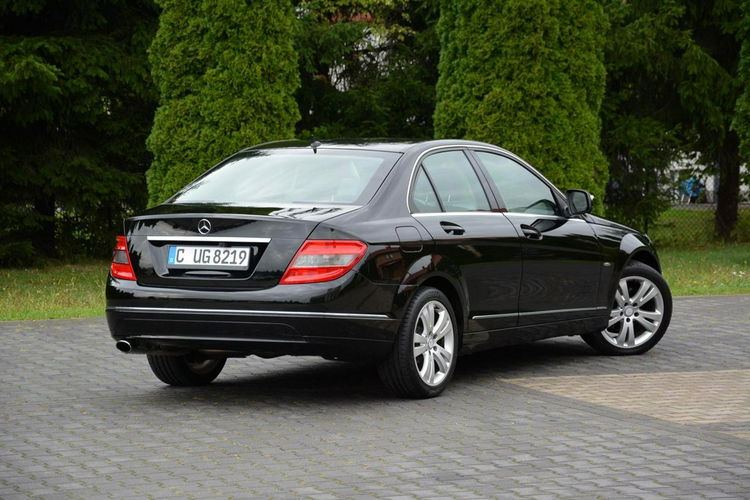 Mercedes C 180 Kompressor Avantgarde 130 tys przebieg pół-skóry Klimatronic ASO zdjęcie 13