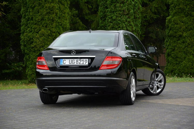 Mercedes C 180 Kompressor Avantgarde 130 tys przebieg pół-skóry Klimatronic ASO zdjęcie 14