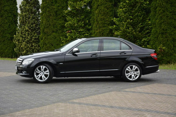 Mercedes C 180 Kompressor Avantgarde 130 tys przebieg pół-skóry Klimatronic ASO zdjęcie 4
