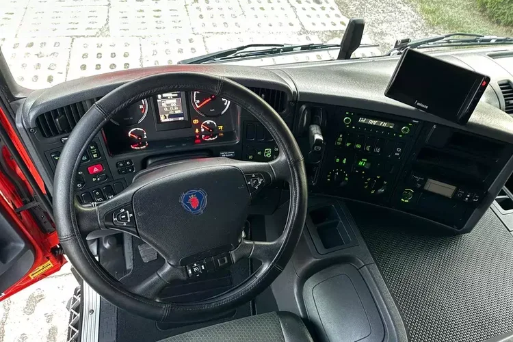 Scania P280 zdjęcie 28