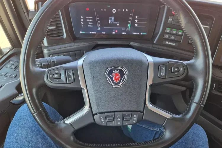 Scania R 460 A4x2NA zdjęcie 11