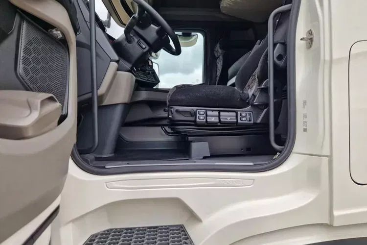 Stare Zegary, Klima Postojowa / Dealer Scania Nada zdjęcie 20