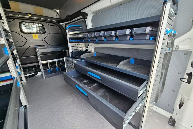 Ford transit-custom L2H2 69900zł NETTO Zabudowa warsztatowa 2.0TdCi/170KM zdjęcie 19