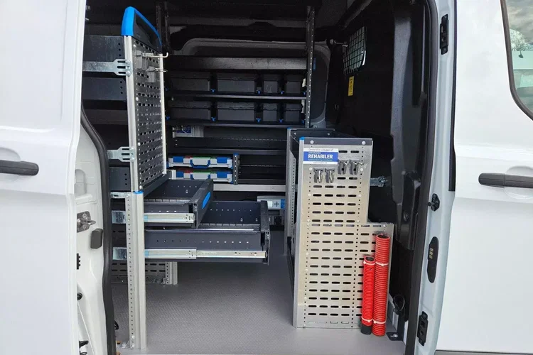 Ford transit-custom L2H2 69900zł NETTO Zabudowa warsztatowa 2.0TdCi/170KM zdjęcie 20