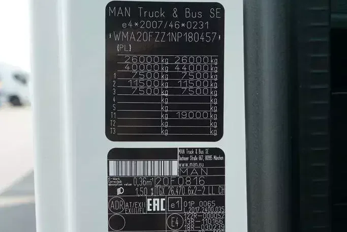 MAN TGX / 24.470 / ACC / E 6 / CHŁODNIA + WINDA / ZESTAW PRZEJAZDOWY zdjęcie 11