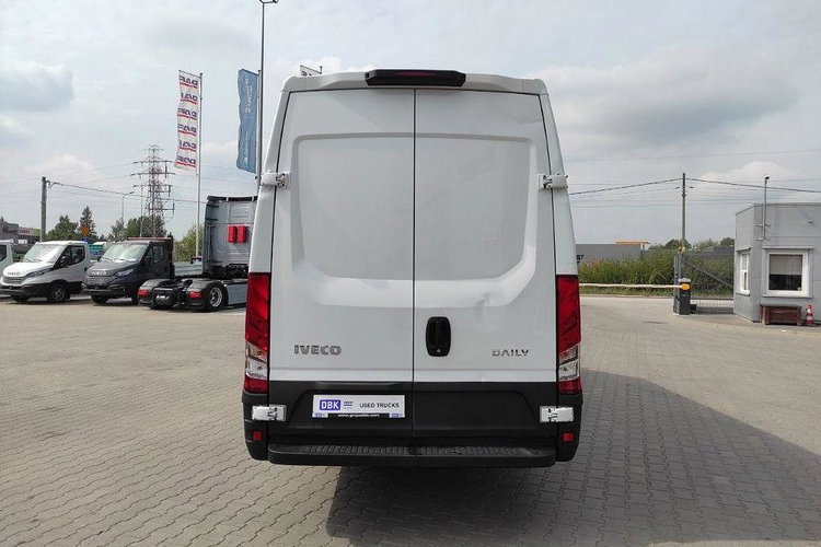IVECO DAILY 35S 16 zdjęcie 5