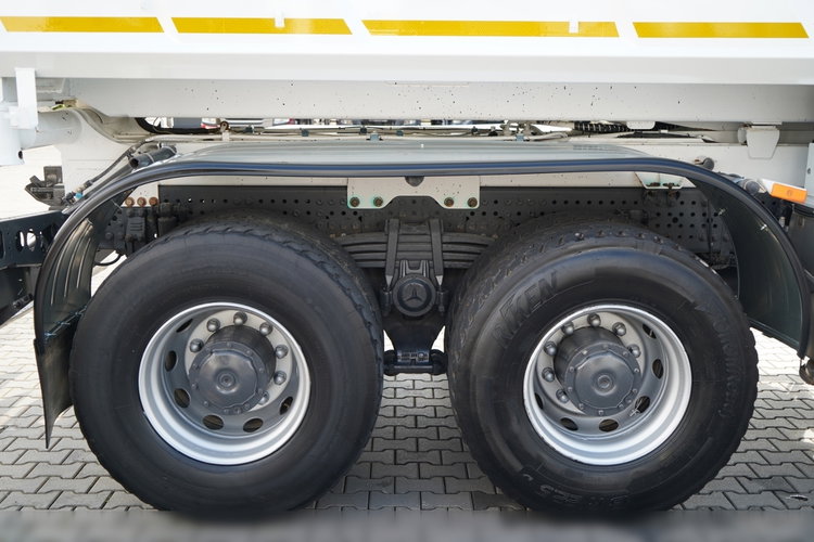 Mercedes AROCS 3243 / 8x4 / WYWROTKA  DWUSTRONNA 6.2 M / HYDROBURTA / EURO 6 / SPROWADZONY zdjęcie 35