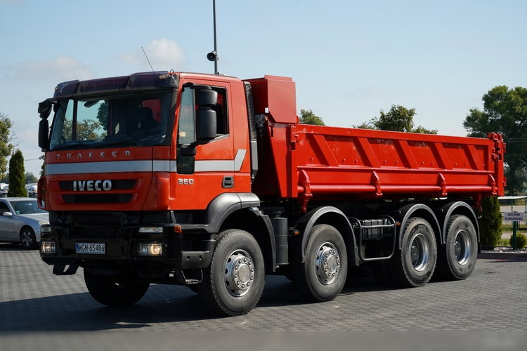 Iveco TRAKKER 360 / 8x4 / WYWROTKA 2 - STRONNA / HYDROBURTA / MANUAL BORDMATIC zdjęcie 16