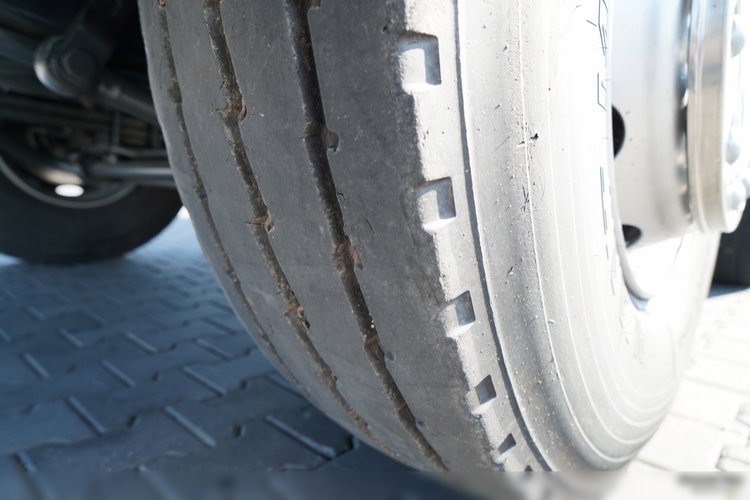 Iveco TRAKKER 360 / 8x4 / WYWROTKA 2 - STRONNA / HYDROBURTA / MANUAL BORDMATIC zdjęcie 26