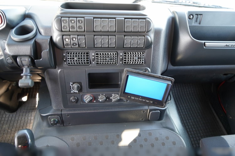 Iveco TRAKKER 360 / 8x4 / WYWROTKA 2 - STRONNA / HYDROBURTA / MANUAL BORDMATIC zdjęcie 38