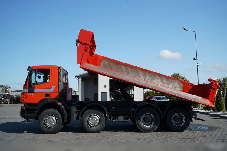 Iveco TRAKKER 360 / 8x4 / WYWROTKA 2 - STRONNA / HYDROBURTA / MANUAL BORDMATIC zdjęcie 5