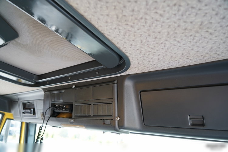 Iveco EUROTRAKKER 340 / 8x4 / TYLNOZSYPOWA / HYDROKLAPA / MANUAL zdjęcie 34