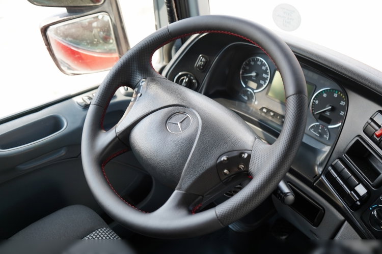 Mercedes -BENZ ACTROS 4141 / 8X6 / WYWROTKA TYLNOZSYPOWA / MEILLER KIPPER 5.3M / MANUAL / PO KONTRAKCIE SERWISOWYM zdjęcie 37