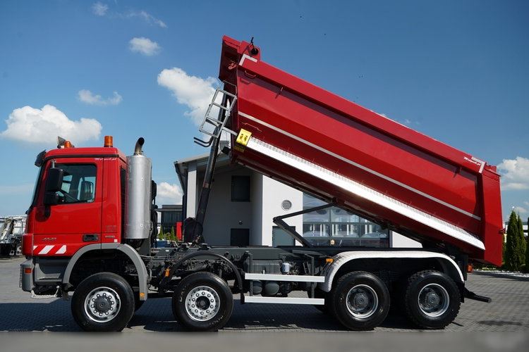 Mercedes -BENZ ACTROS 4141 / 8X6 / WYWROTKA TYLNOZSYPOWA / MEILLER KIPPER 5.3M / MANUAL / PO KONTRAKCIE SERWISOWYM zdjęcie 3