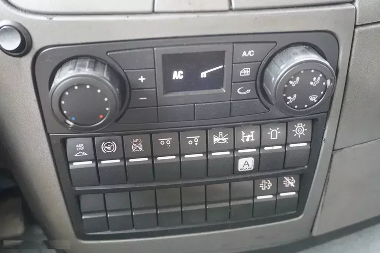 MAN TGS 26.340 E6 / Beczka asenizacyjna Rivard 11.8 m3 / 170 tys. km / oś skrętna zdjęcie 24