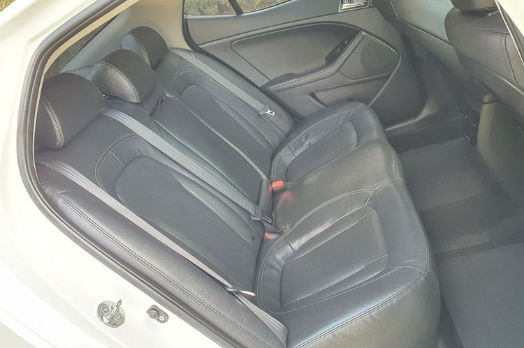 Kia Optima 2.0 Hybrid 190KM # XL # Full Opcja # Udokumentowany Przebieg zdjęcie 10