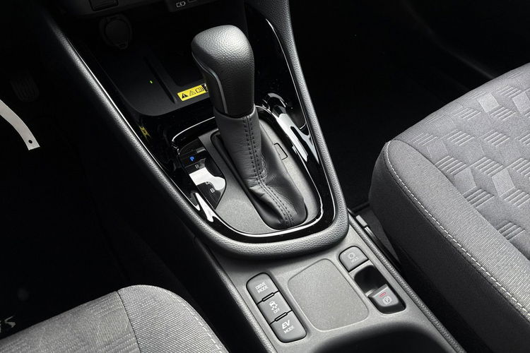 Toyota Yaris 1.5 Hybrid 116KM STYLE, salon Polska, gwarancja, FV23% zdjęcie 18