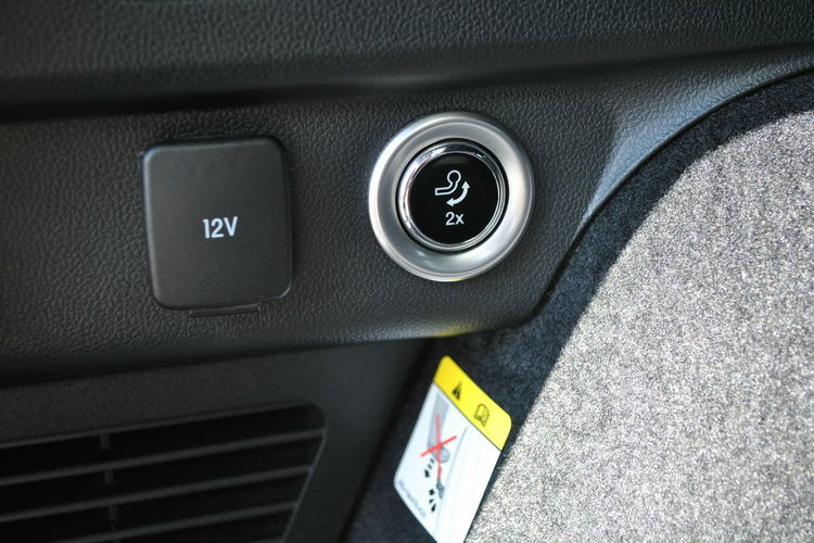 Kuga ST-LineX 2.0EcoBlue 190KM A8 AWD Gwarancja ASO Forda zdjęcie 12