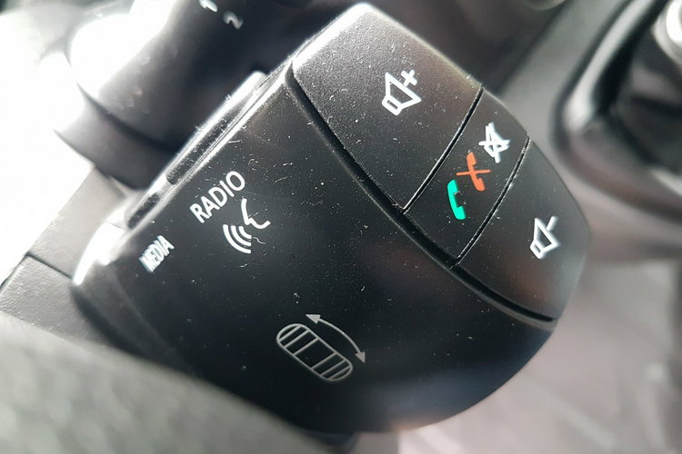 Renault Master CHŁODNIA AGREGAT 6EP IZOTERMA 3.32x2.11x2.00 KLIMA DMC 3500 KG zdjęcie 36