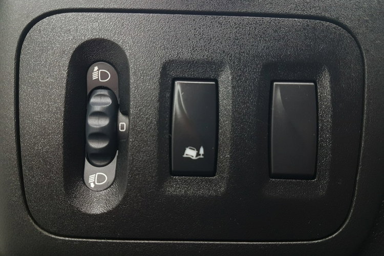 Renault Master CHŁODNIA AGREGAT 6EP IZOTERMA 3.32x2.11x2.00 KLIMA DMC 3500 KG zdjęcie 34