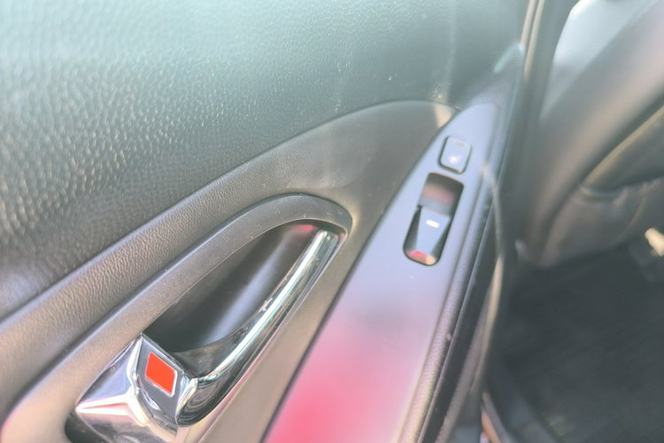 Hyundai ix35 2.0 CRDi 184KM 4x4 Klimatronic Kamera Automat Skóra zdjęcie 23