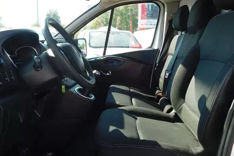 Renault Trafic zdjęcie 8