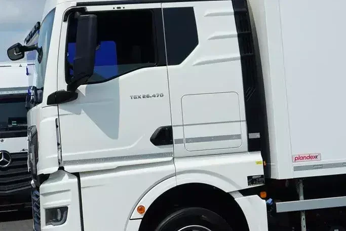 MAN TGX / 24.470 / ACC / E 6 / CHŁODNIA + WINDA / ZESTAW PRZEJAZDOWY zdjęcie 25