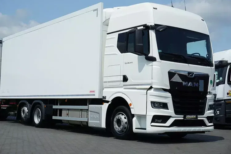 MAN TGX / 24.470 / ACC / E 6 / CHŁODNIA + WINDA / ZESTAW PRZEJAZDOWY zdjęcie 29