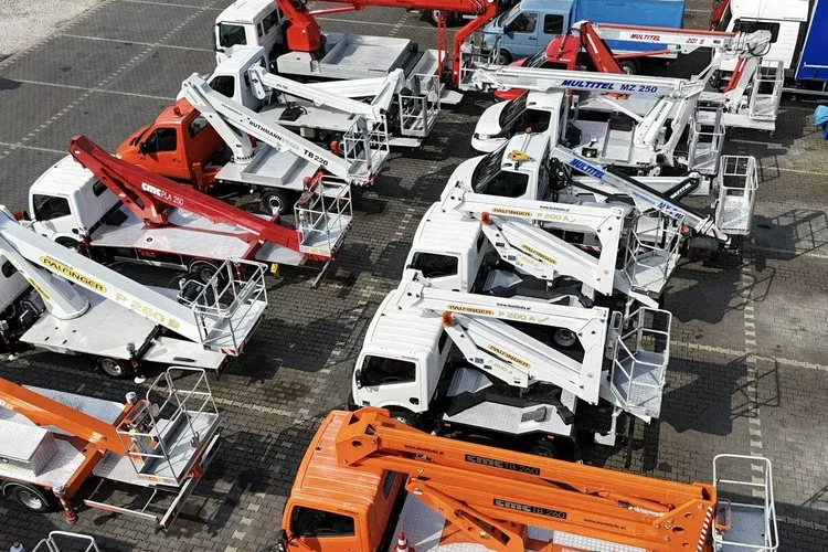 Nissan Zwyżka Podnośnik Koszowy 4X4 CABSTAR MAXITY SPRINTER zdjęcie 22