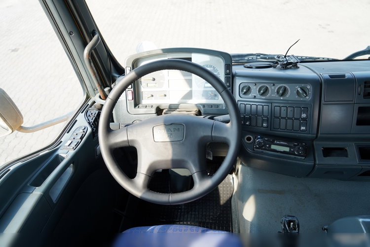 MAN TGA 35. 360 / 8x4 / LIEBHERR 9m3 / BETONOMIESZARKA / GRUSZKA / UAL / BETONIARKA / zdjęcie 33