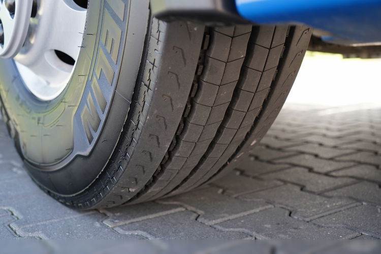 Scania R 450 / HYDRAULIKA / RETARDER / KLIMATYZACJA POSTOJOWA / ALUFELGI / PO KONTRAKCIE SERWISOWYM zdjęcie 18