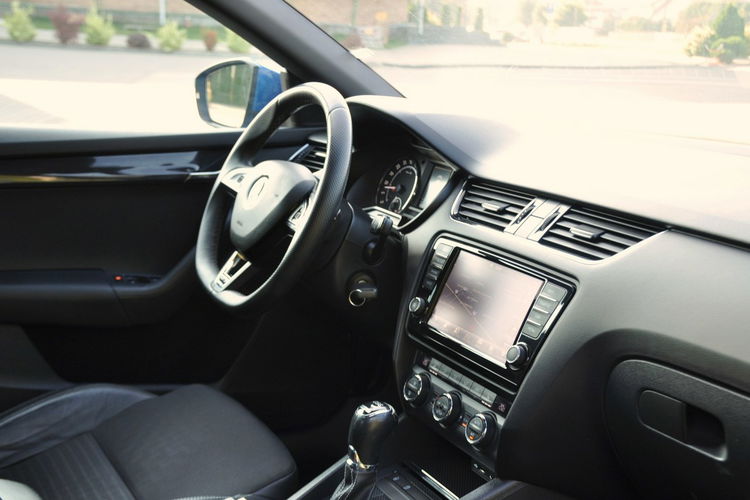 Skoda Octavia 2.0TDI(184KM) VRS Bi-Xenon Led Navi Skóry Asys.Pasa I Wł F1 Alu18"ASO zdjęcie 18
