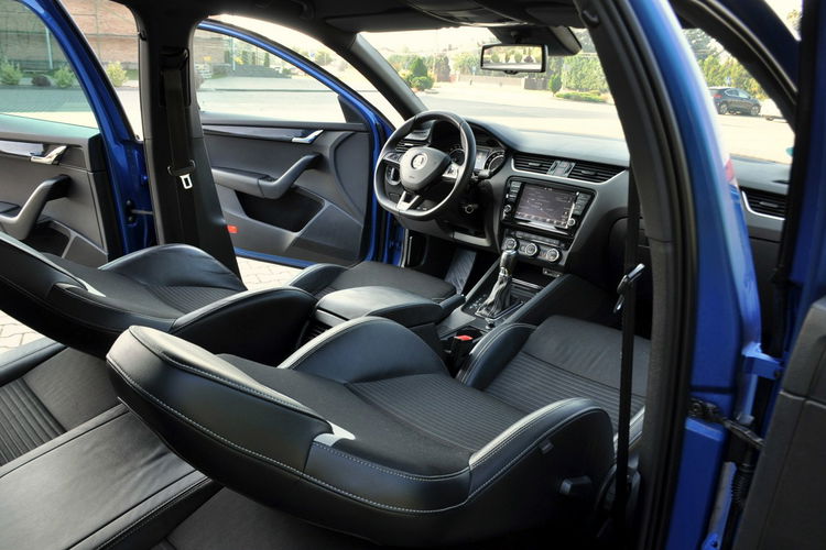 Skoda Octavia 2.0TDI(184KM) VRS Bi-Xenon Led Navi Skóry Asys.Pasa I Wł F1 Alu18"ASO zdjęcie 24