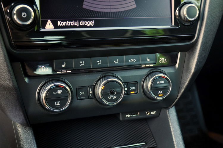 Skoda Octavia 2.0TDI(184KM) VRS Bi-Xenon Led Navi Skóry Asys.Pasa I Wł F1 Alu18"ASO zdjęcie 34