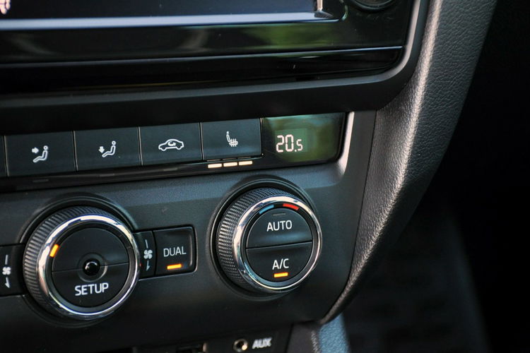 Skoda Octavia 2.0TDI(184KM) VRS Bi-Xenon Led Navi Skóry Asys.Pasa I Wł F1 Alu18"ASO zdjęcie 35