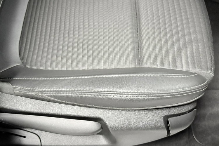 Renault Grand Scenic 1.6DCi 160KM Bose Edition LED R-Link2 Head-Up Kamera zdjęcie 21