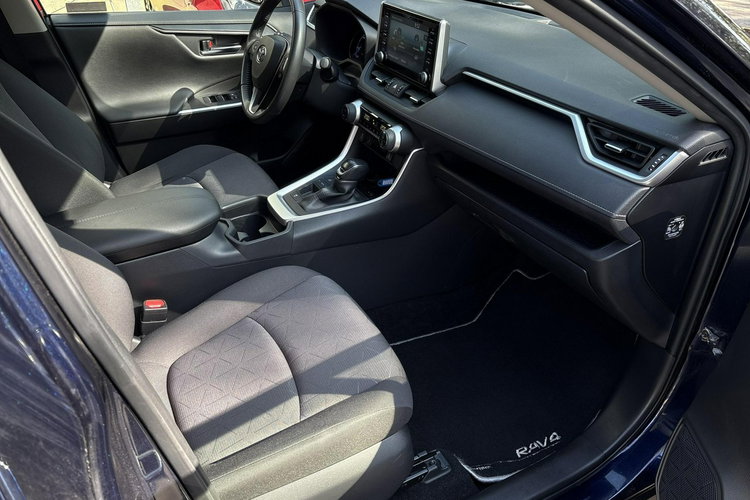 Toyota RAV-4 2.5 HSD 218KM COMFORT STYLE, salon Polska, gwarancja, FV23% zdjęcie 15