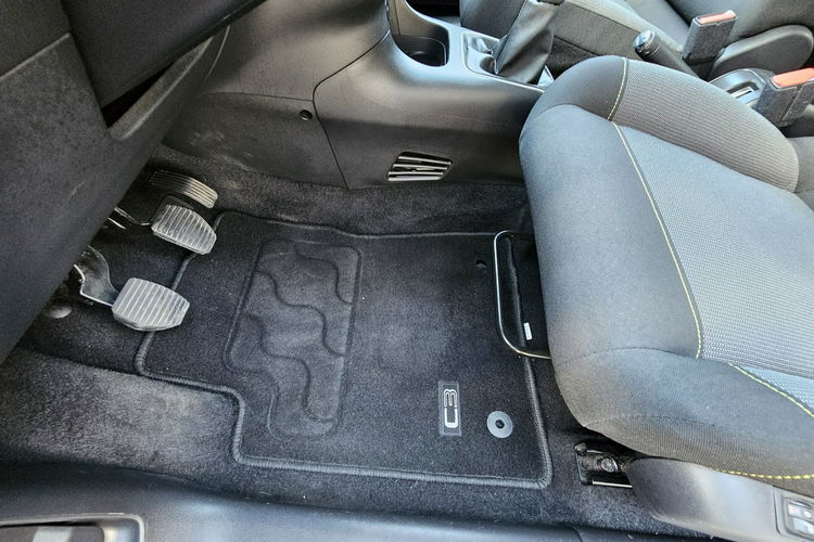 Citroen C3 Lift , led, grzane fotele , lakier perła zdjęcie 26