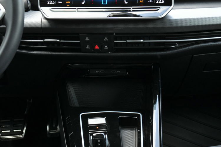 Volkswagen Golf 1.5 eTSI 150KM DSG Style 50Edition Kamera Ambiente Gwar.Fabr SalonPL zdjęcie 32