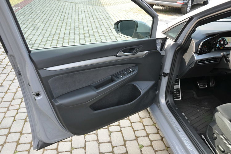 Volkswagen Golf 1.5 eTSI 150KM DSG Style 50Edition Kamera Ambiente Gwar.Fabr SalonPL zdjęcie 9