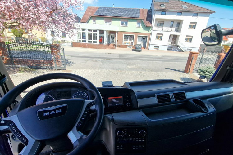 MAN TGX 18.440 LOW DECK XXL RETARDER Euro 6 4x2 LLS U klima postojowa , bogate wyposażenie 2015 r zdjęcie 11